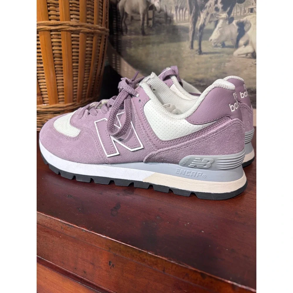 New Balance 574 Rugged Purple Pink Lavender Sneakers Women's 9 Like New - Picture 3 of 7